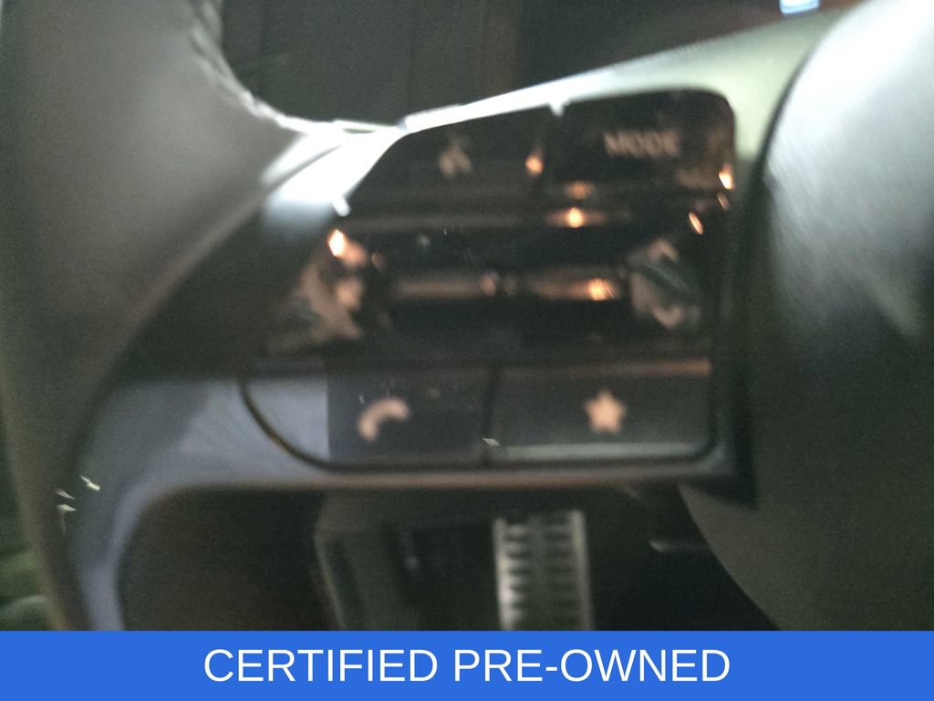 Certified 2025 Hyundai Elantra Sport image 17