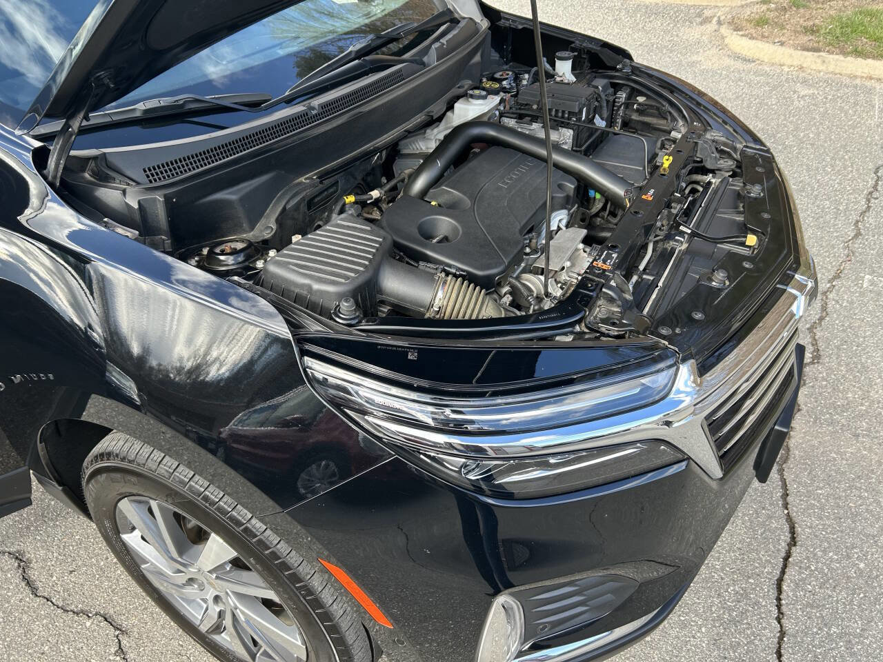 Used 2023 Chevrolet Equinox Premier image 21