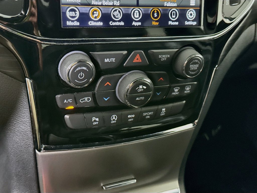 Used 2020 Jeep Grand Cherokee Altitude AWD/4WD image 10
