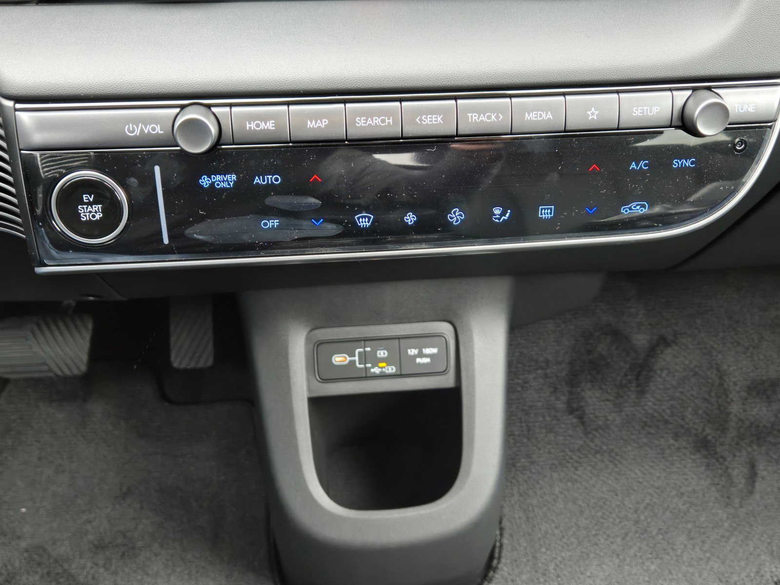 New 2026 Hyundai Ioniq 5 Limited image 18