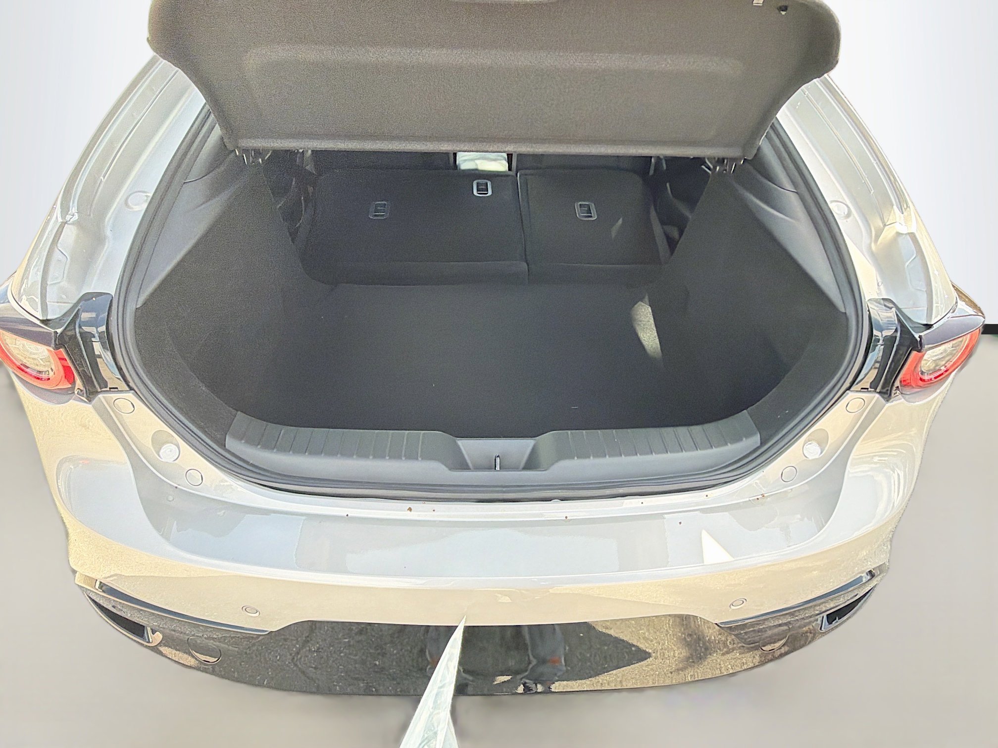 New 2026 MAZDA MAZDA3 Hatchback w/Premium Plus Pkg image 13