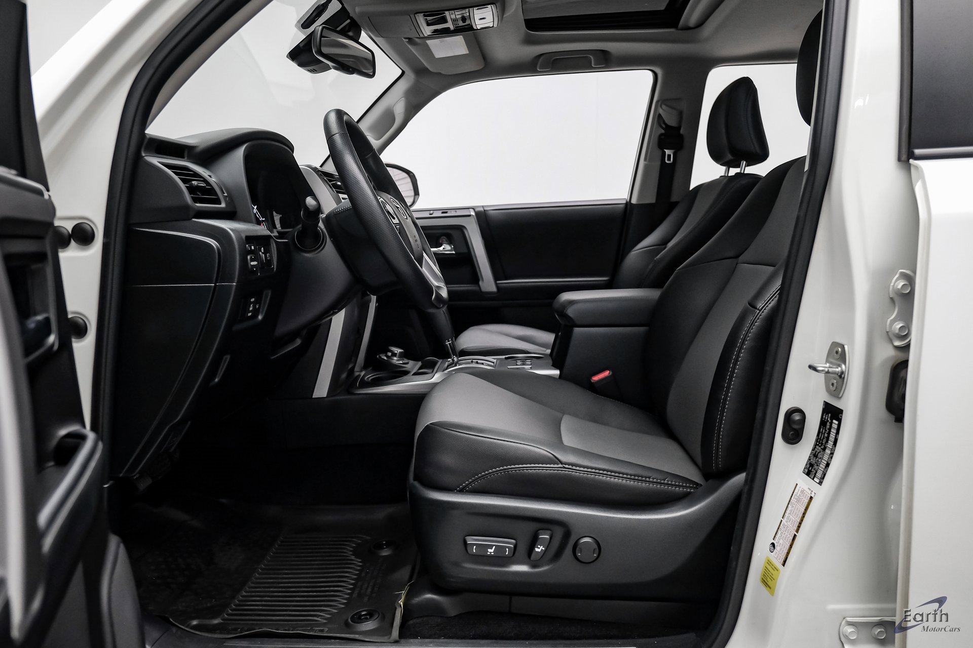 Used 2023 Toyota 4Runner SR5 Premium image 31