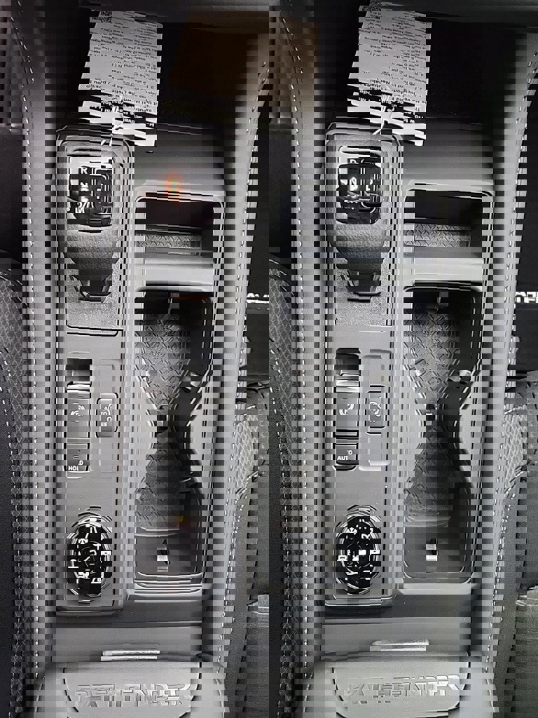 New 2025 Nissan Pathfinder S image 34