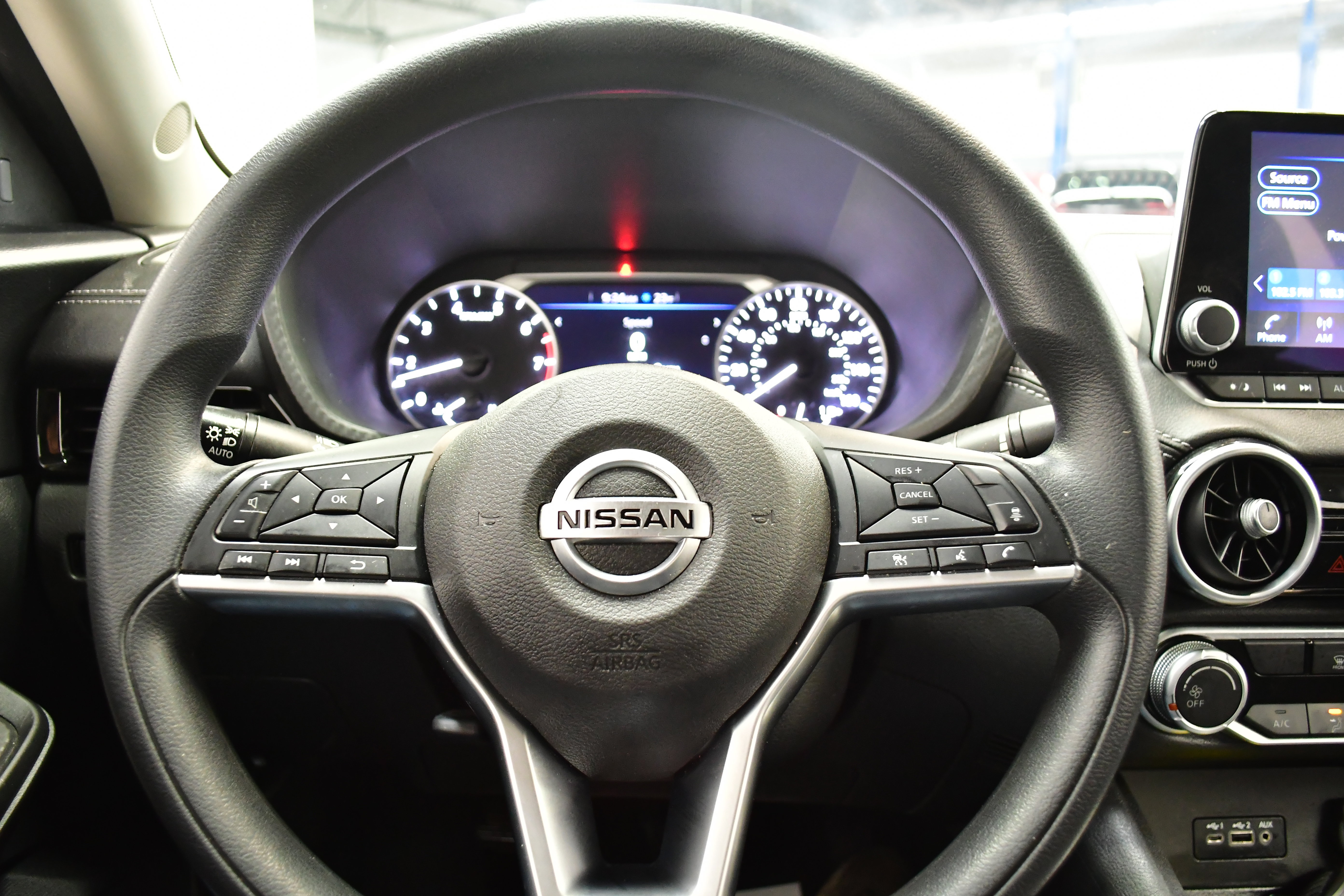 Used 2023 Nissan Sentra SV image 7