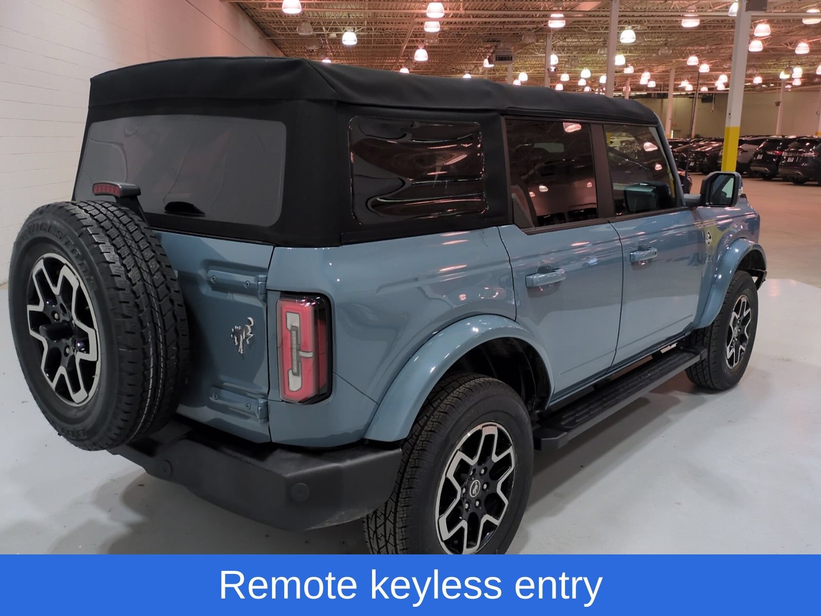 Used 2022 Ford Bronco Outer Banks AWD/4WD image 3