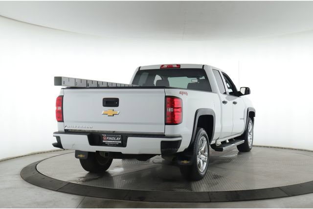 Used 2018 Chevrolet Silverado 1500 Custom w/ Custom Convenience Package AWD/4WD image 7