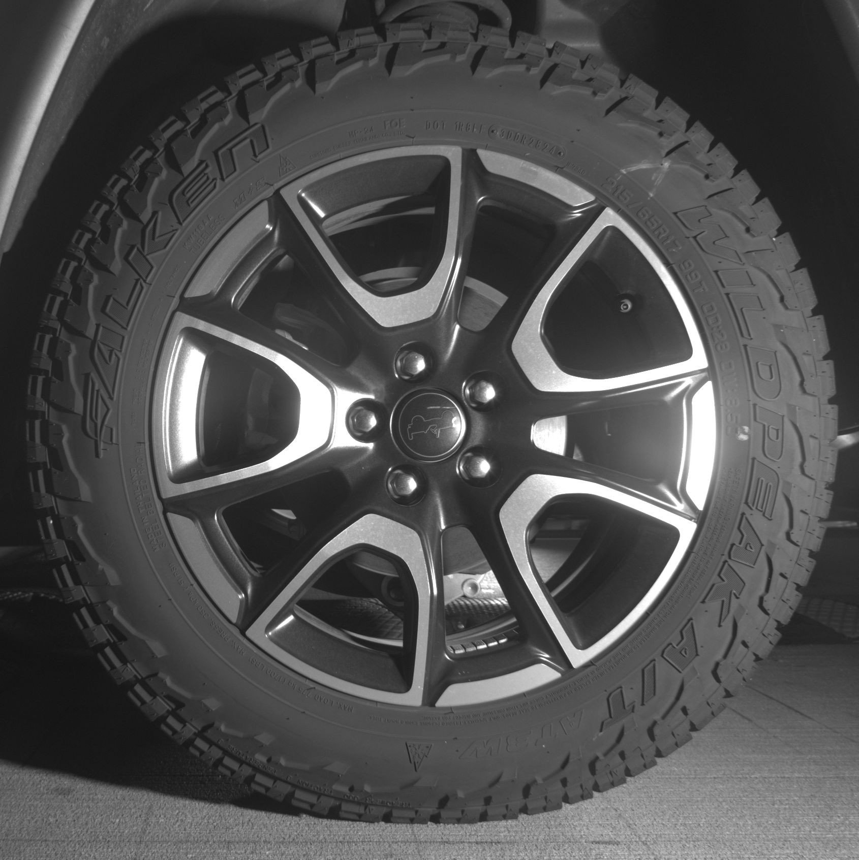 Used 2025 Jeep Compass Trailhawk AWD/4WD image 14
