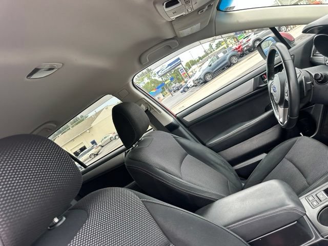 Used 2017 Subaru Outback 2.5i Premium AWD/4WD image 25