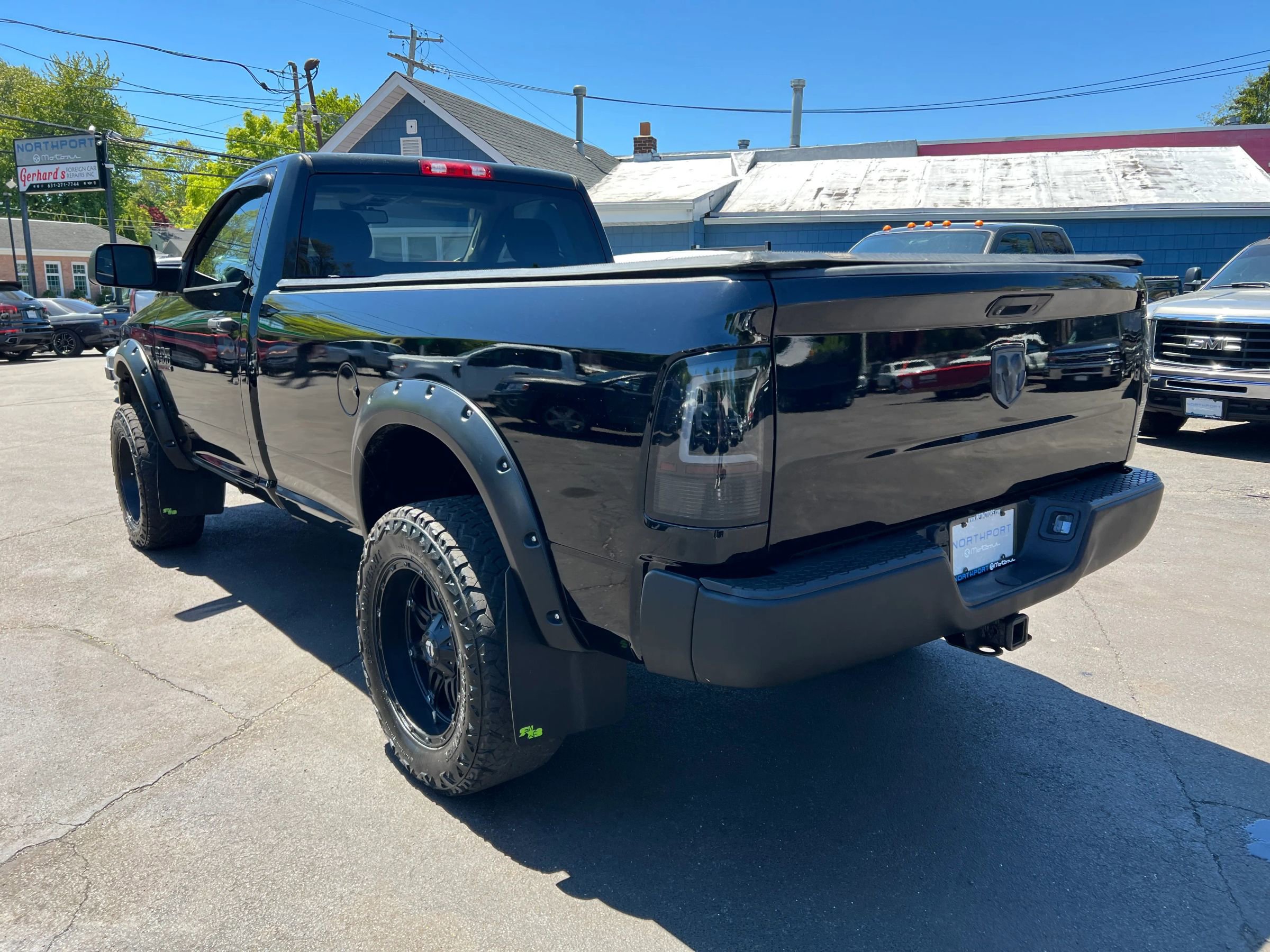 Used 2015 RAM 3500 Tradesman w/ Chrome Appearance Group AWD/4WD image 4