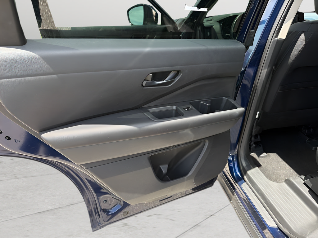 Certified 2024 Nissan Pathfinder SV FWD image 44