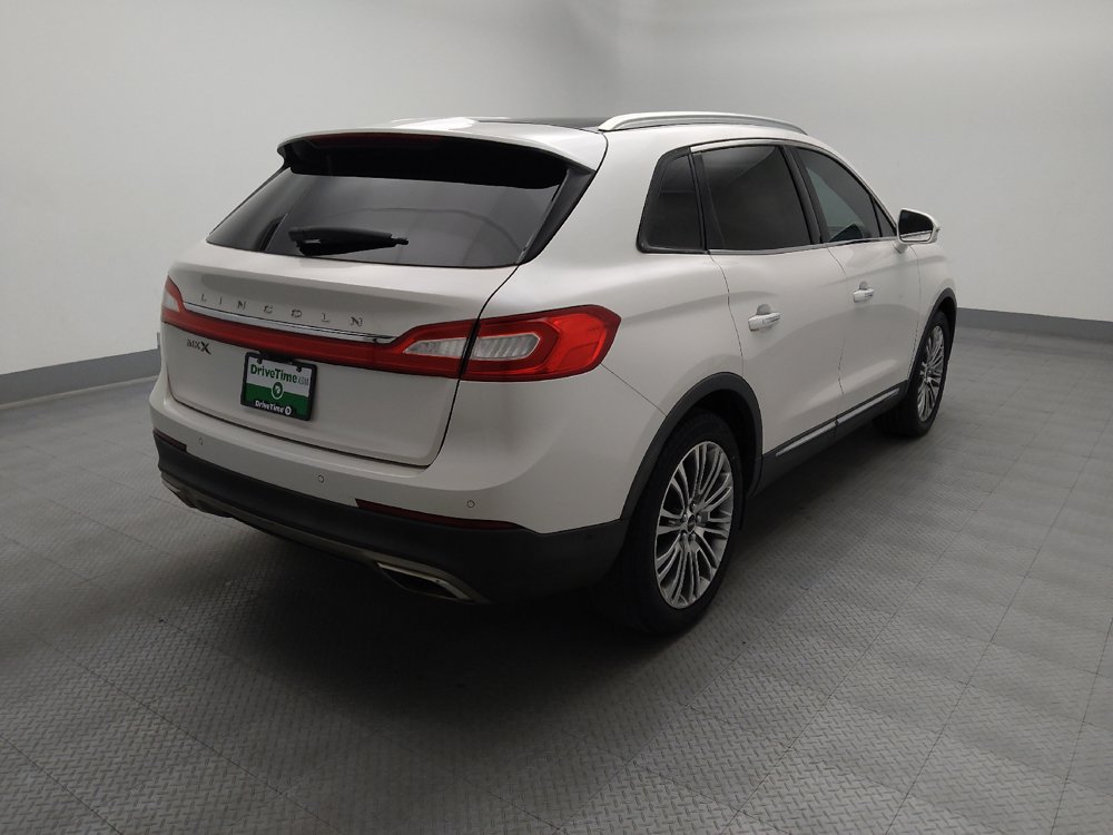 Used 2016 Lincoln MKX Reserve w/ Technology Package FWD image 9