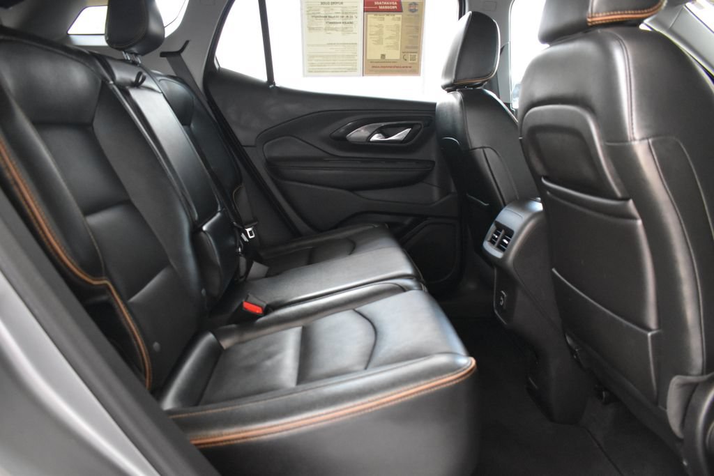 Used 2024 GMC Terrain AT4 w/ Tech Package AWD/4WD image 16