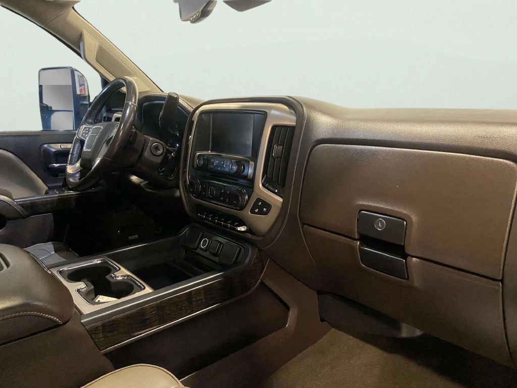 Used 2016 GMC Sierra 3500 Denali w/ Duramax Plus Package AWD/4WD image 32