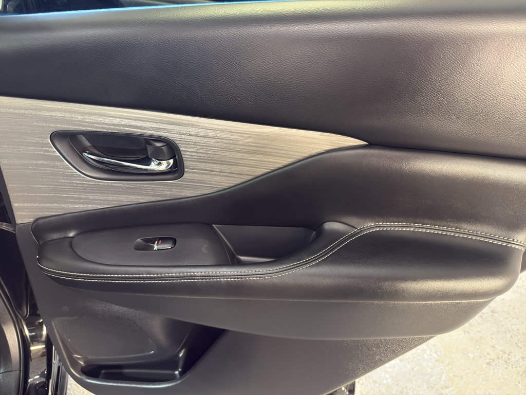 Used 2018 Nissan Murano SL w/ Moonroof Package AWD/4WD image 25