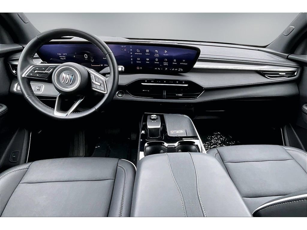 Used 2025 Buick Enclave Preferred AWD/4WD image 7