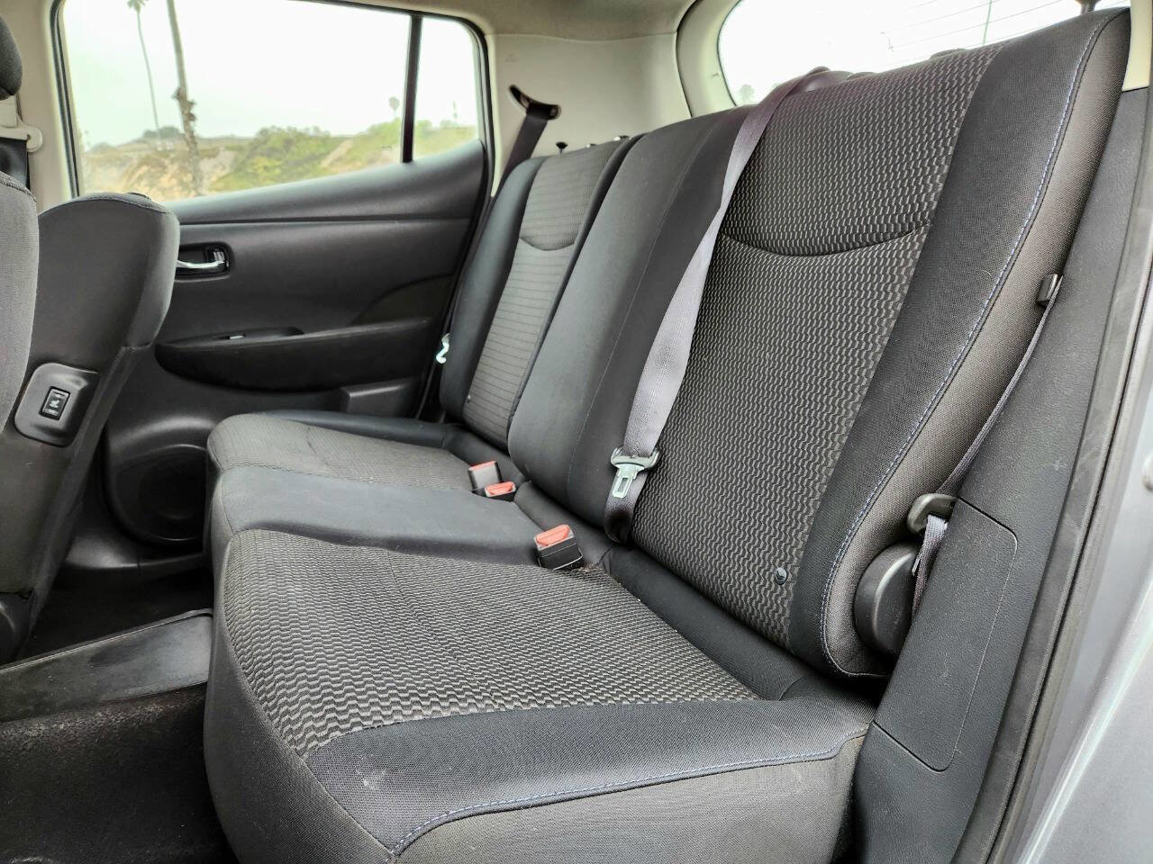 Used 2017 Nissan Leaf S image 15