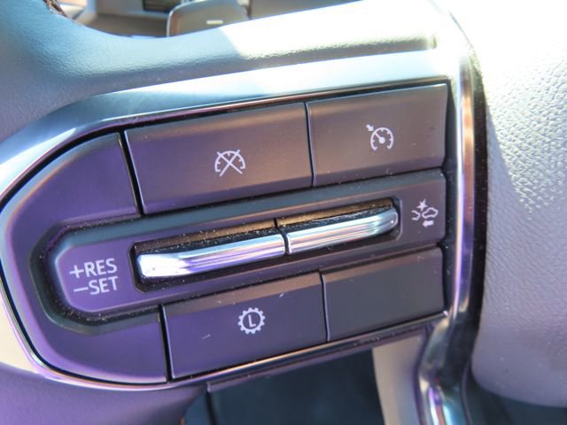 Used 2025 GMC Yukon AT4 w/ AT4 Premium Plus Package image 19