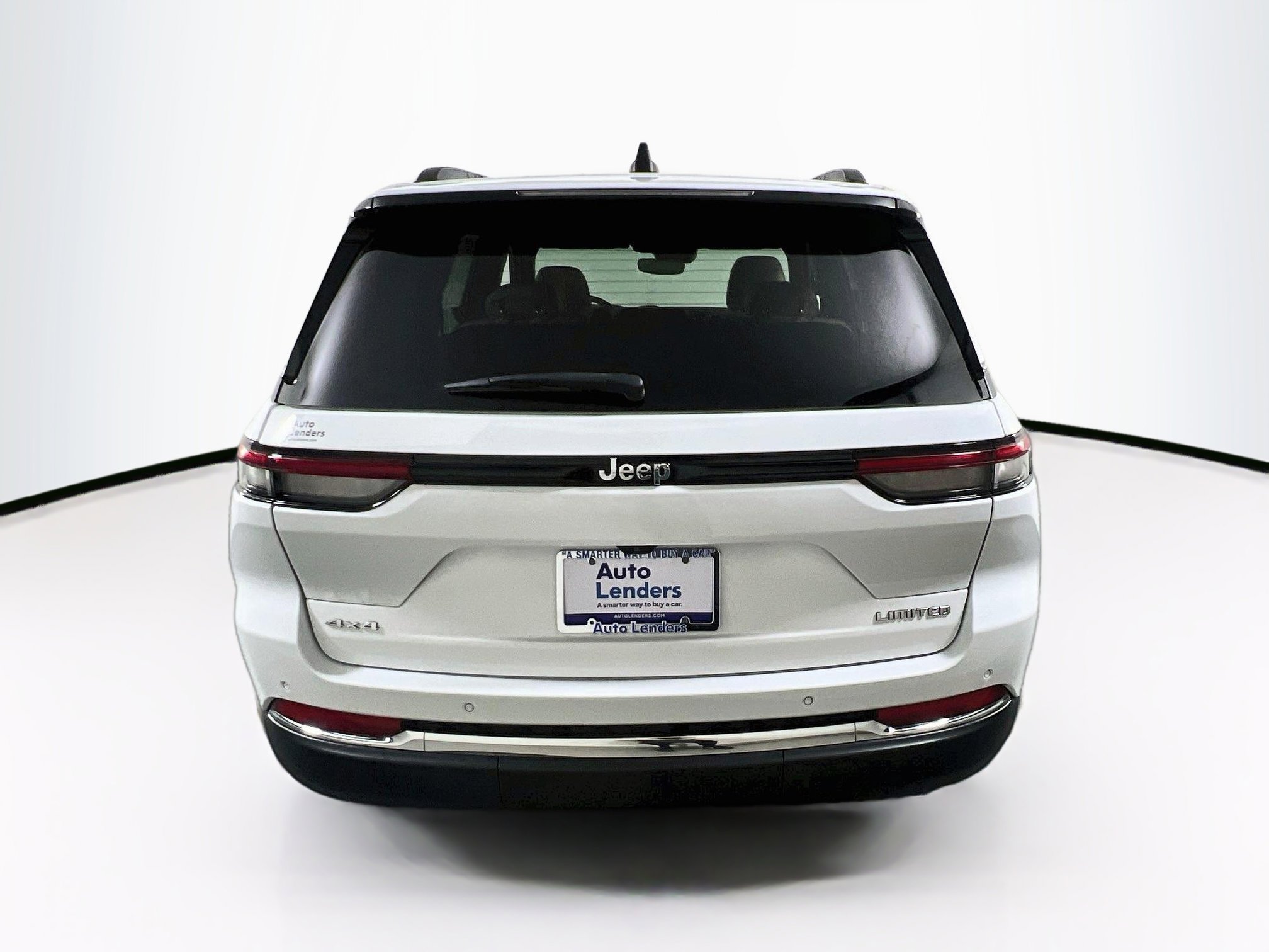 Used 2023 Jeep Grand Cherokee Limited AWD/4WD image 6