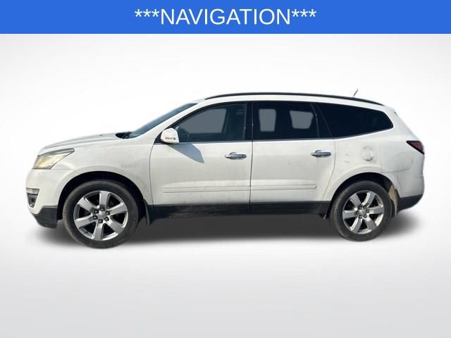Used 2017 Chevrolet Traverse LT w/ Style and Technology Package image 2