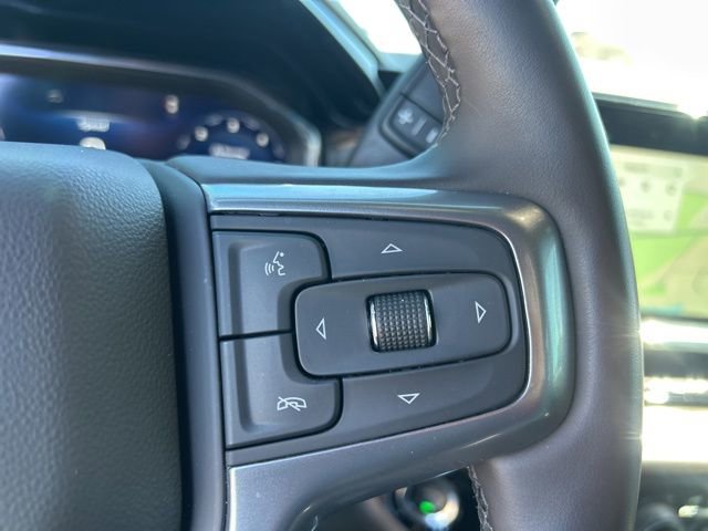 Used 2025 Chevrolet Silverado 2500 LTZ w/ LTZ Convenience Package image 19