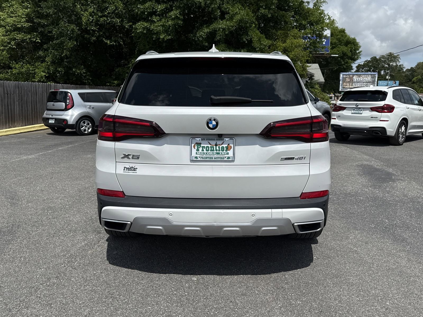 Used 2022 BMW X5 sDrive40i w/ Premium Package image 4