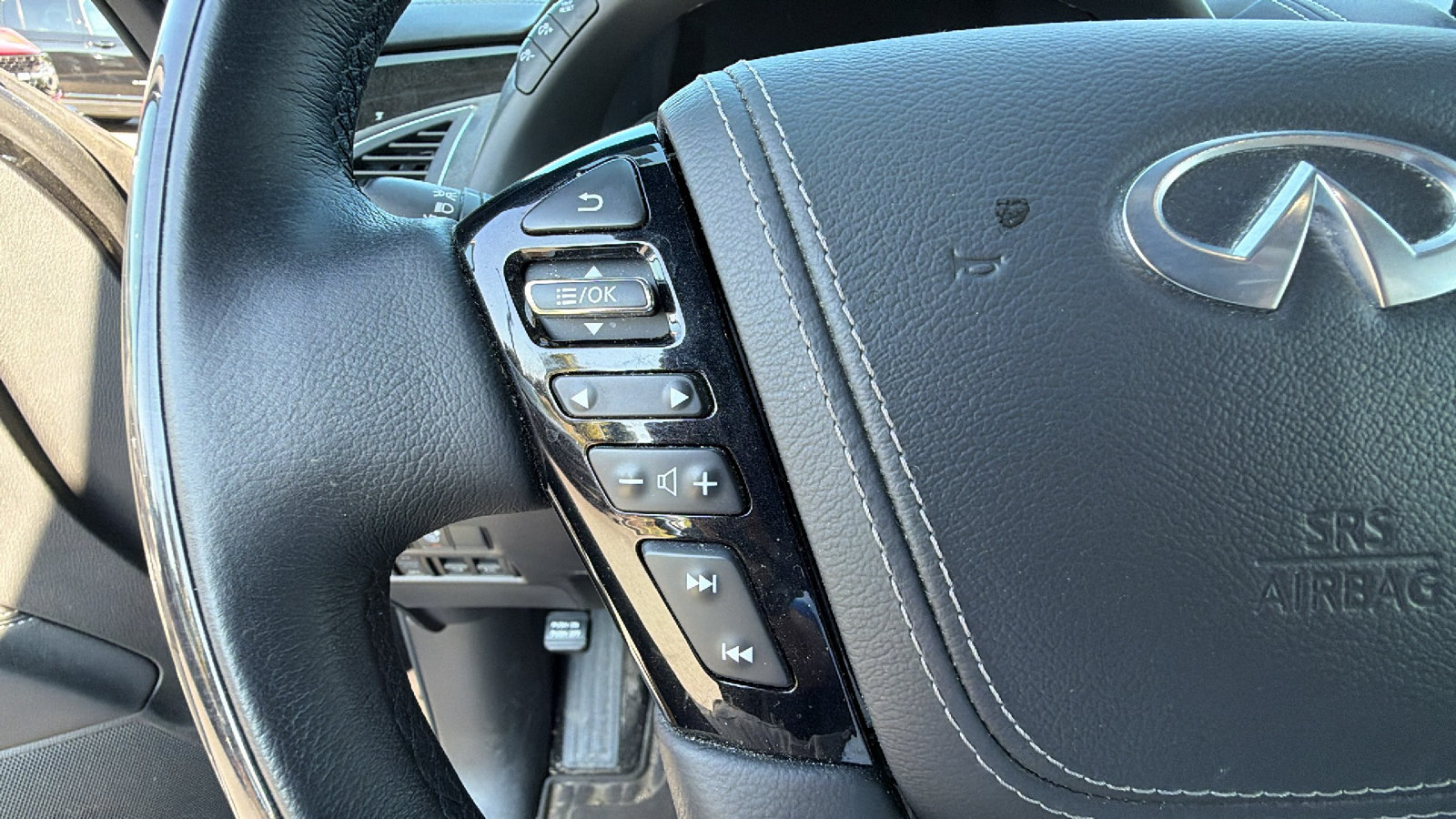 Used 2024 INFINITI QX80 Sensory AWD/4WD image 29