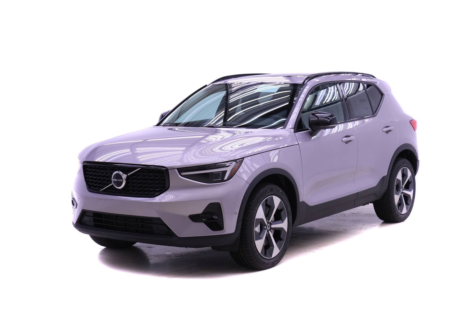 New 2026 Volvo XC40 B5 Plus w/ Protection Package Premier AWD/4WD image 1