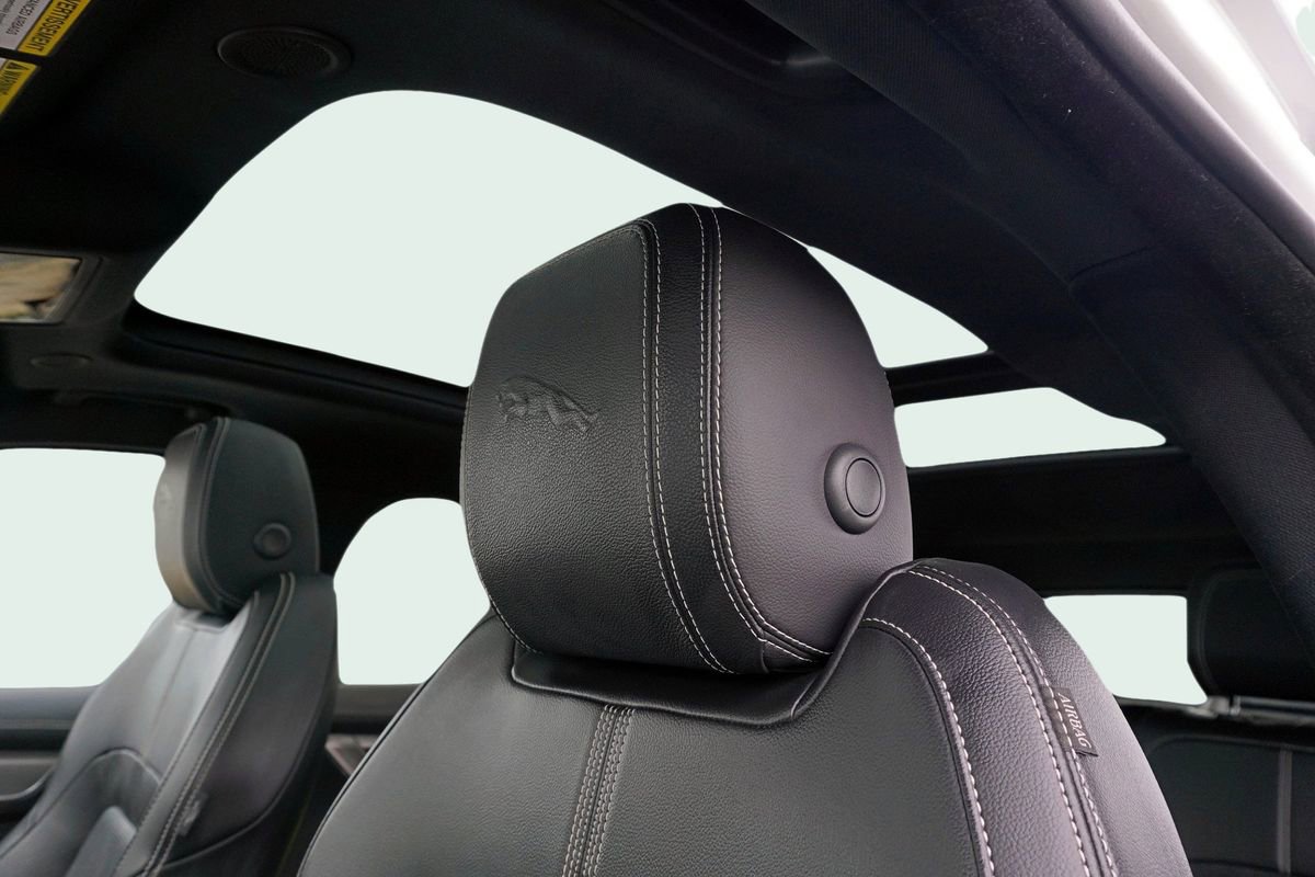 Used 2024 Jaguar F-PACE R-Dynamic S image 31