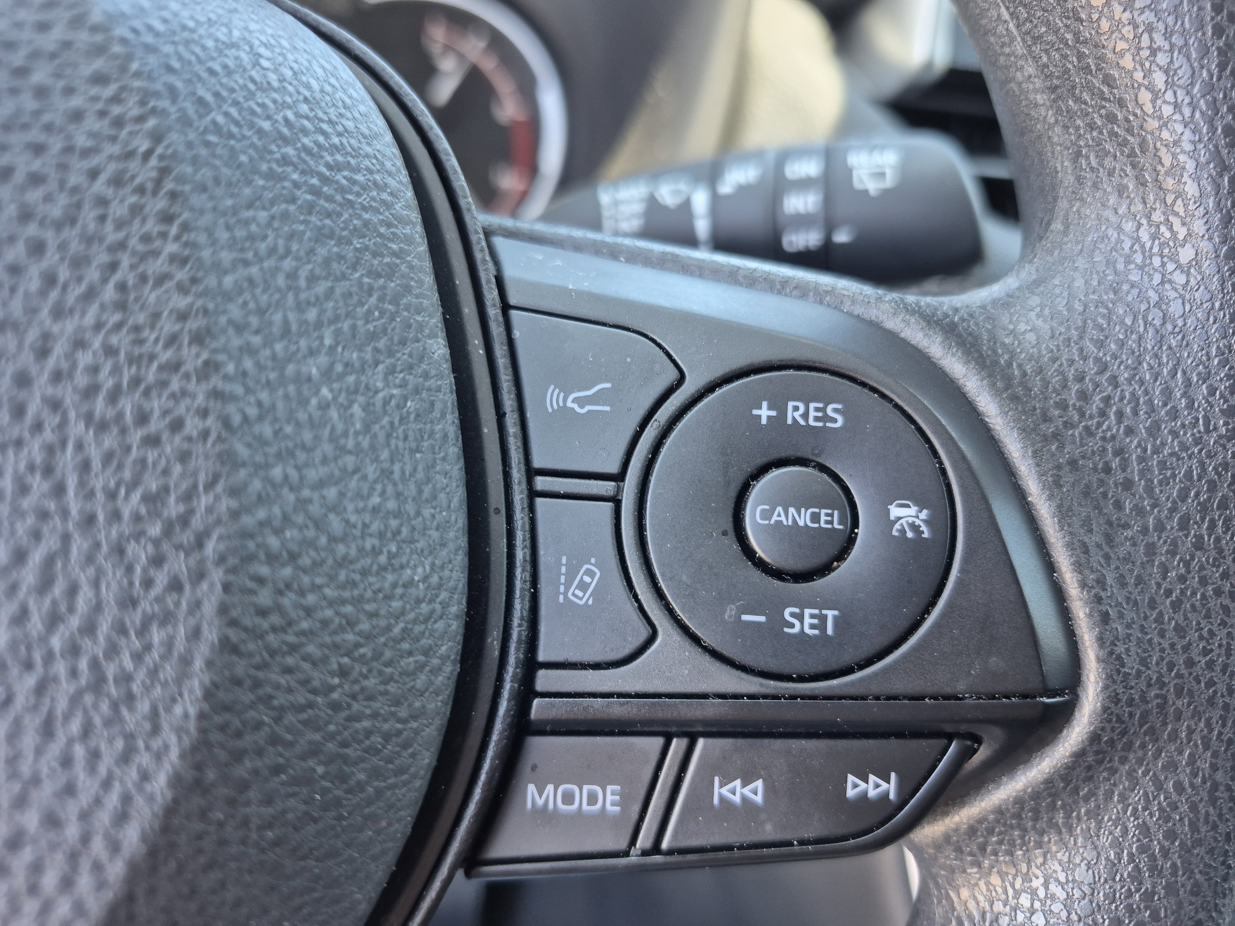 Certified 2024 Toyota RAV4 XLE FWD image 27