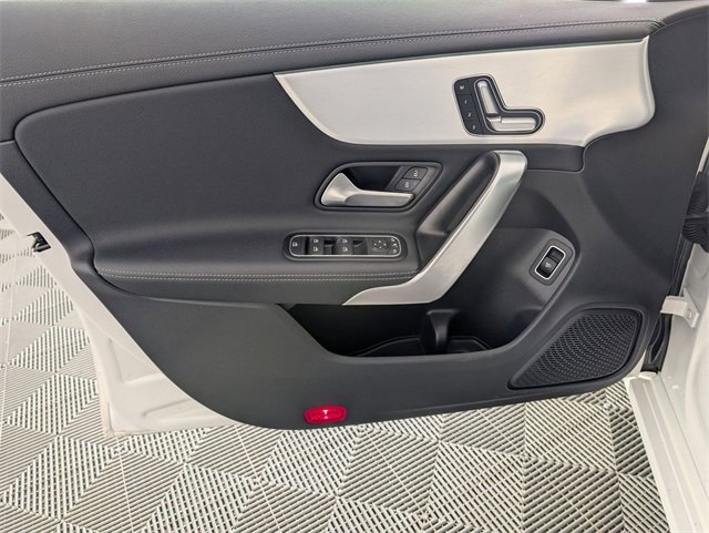 Used 2025 Mercedes-Benz CLA 250 4MATIC image 10