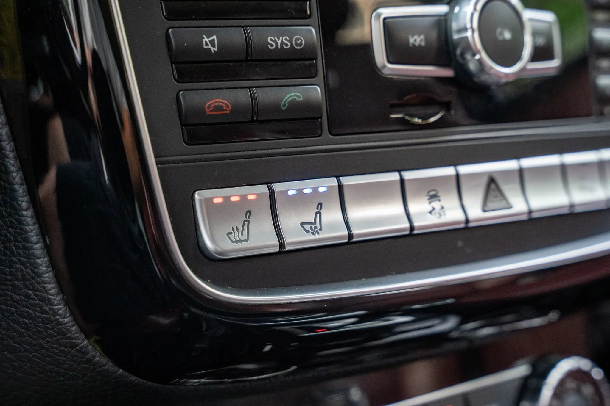 Used 2015 Mercedes-Benz G 550 image 25