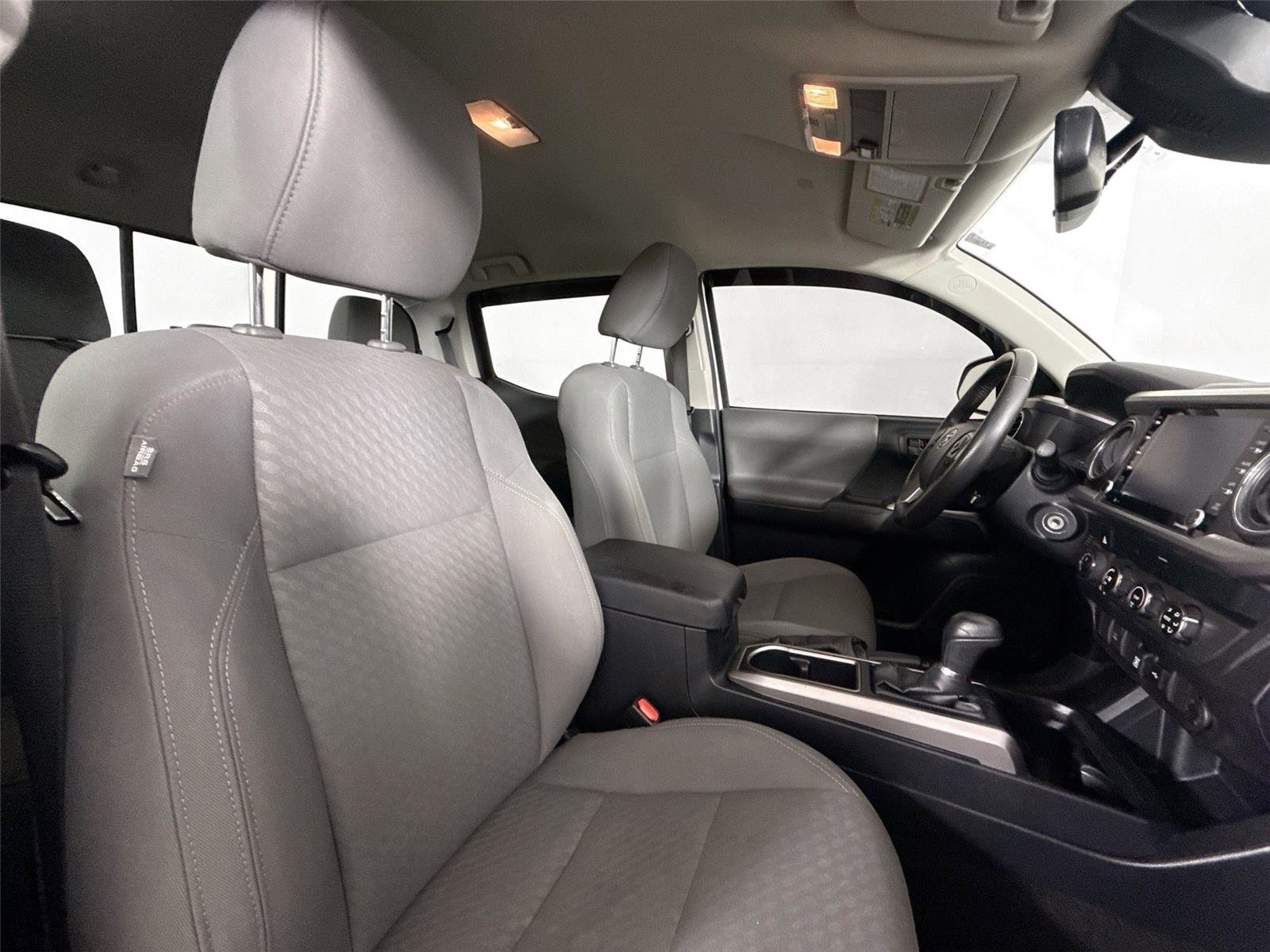 Used 2020 Toyota Tacoma SR5 AWD/4WD image 44