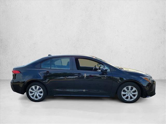 Used 2023 Toyota Corolla LE FWD image 4