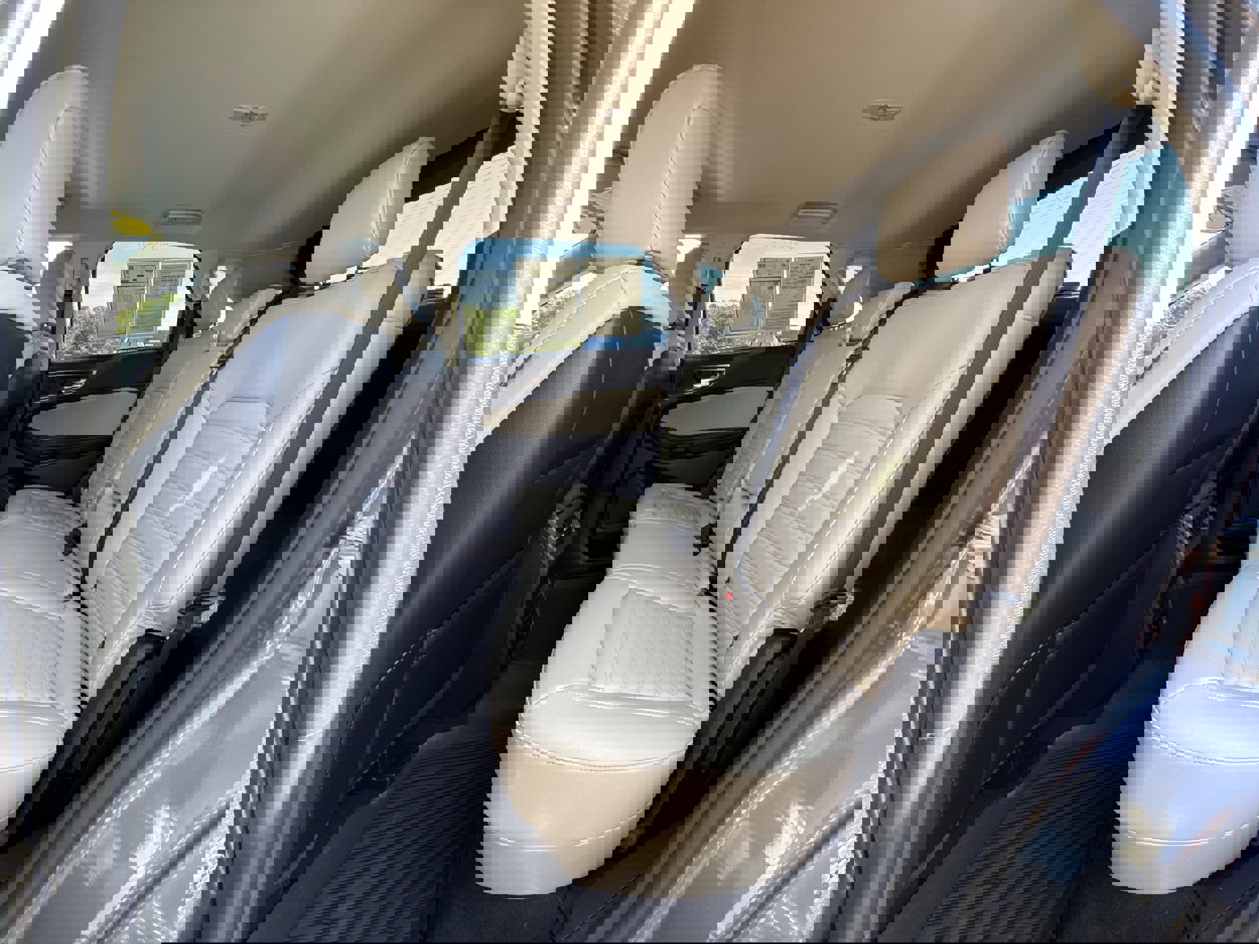 Used 2024 Ford Edge SEL image 20