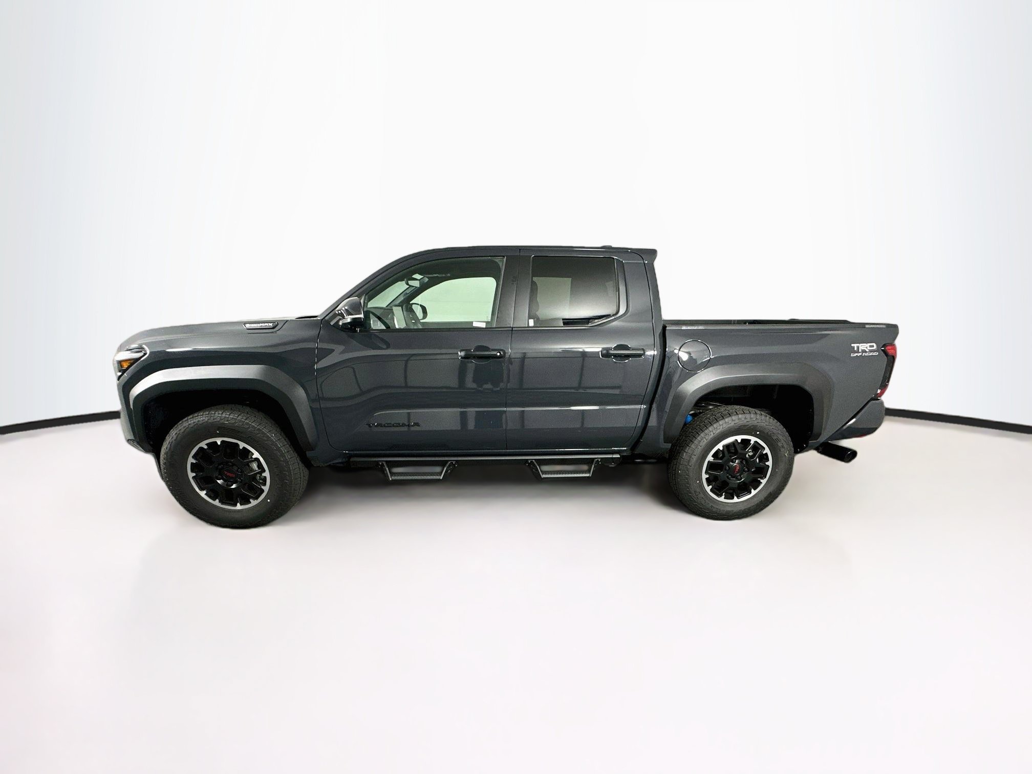 Used 2026 Toyota Tacoma TRD Off-Road w/ TRD Off Road Premium Package AWD/4WD image 4