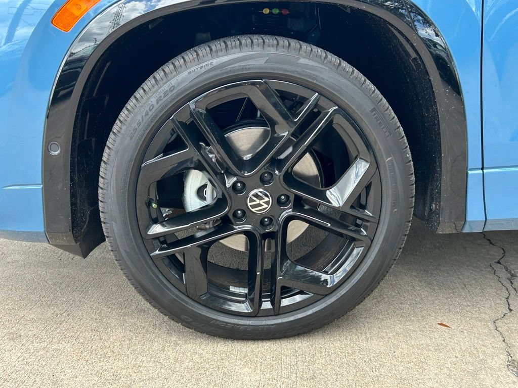 New 2026 Volkswagen Tiguan SE R-Line FWD image 33