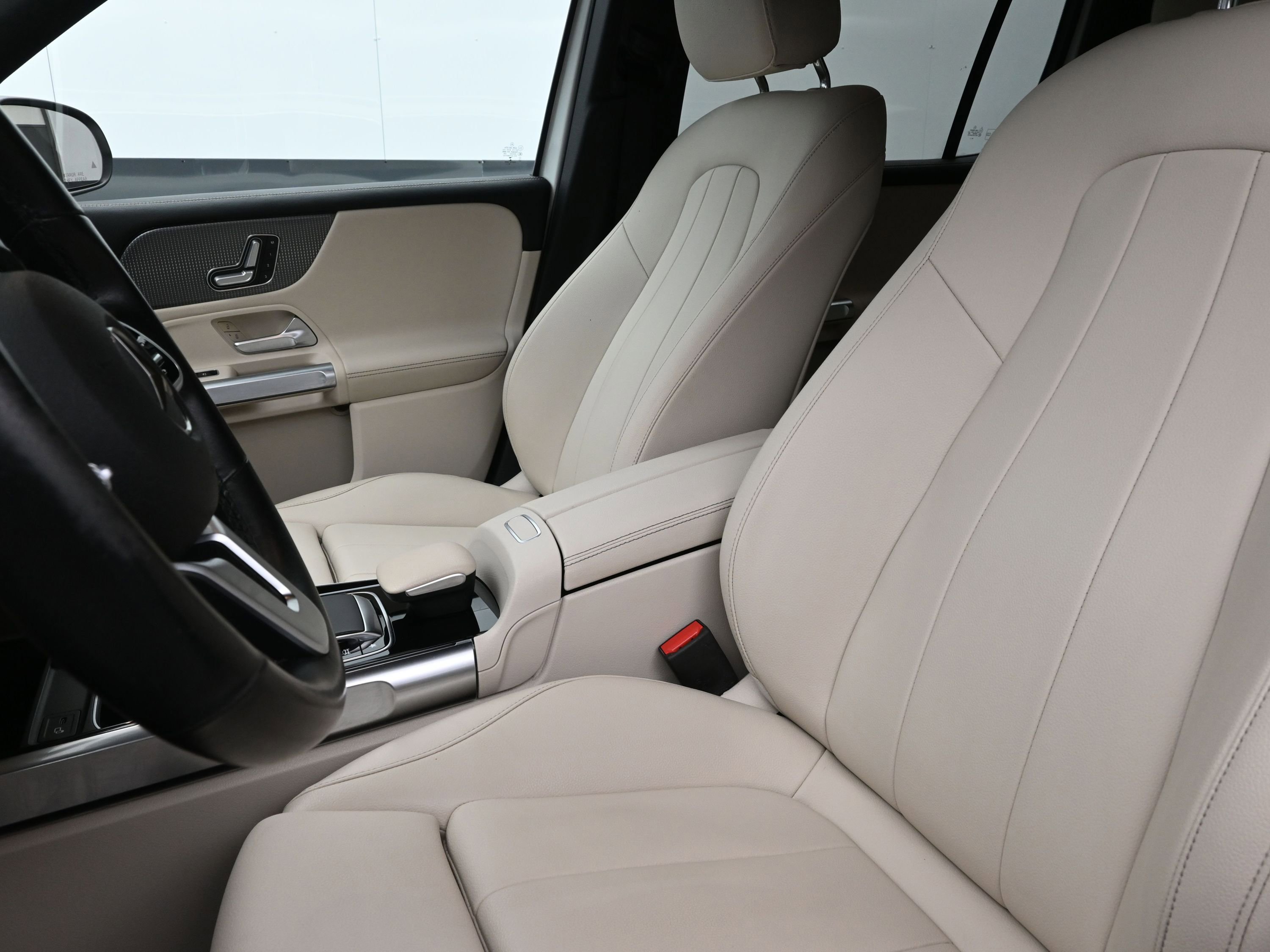 Used 2020 Mercedes-Benz GLB 250 image 11