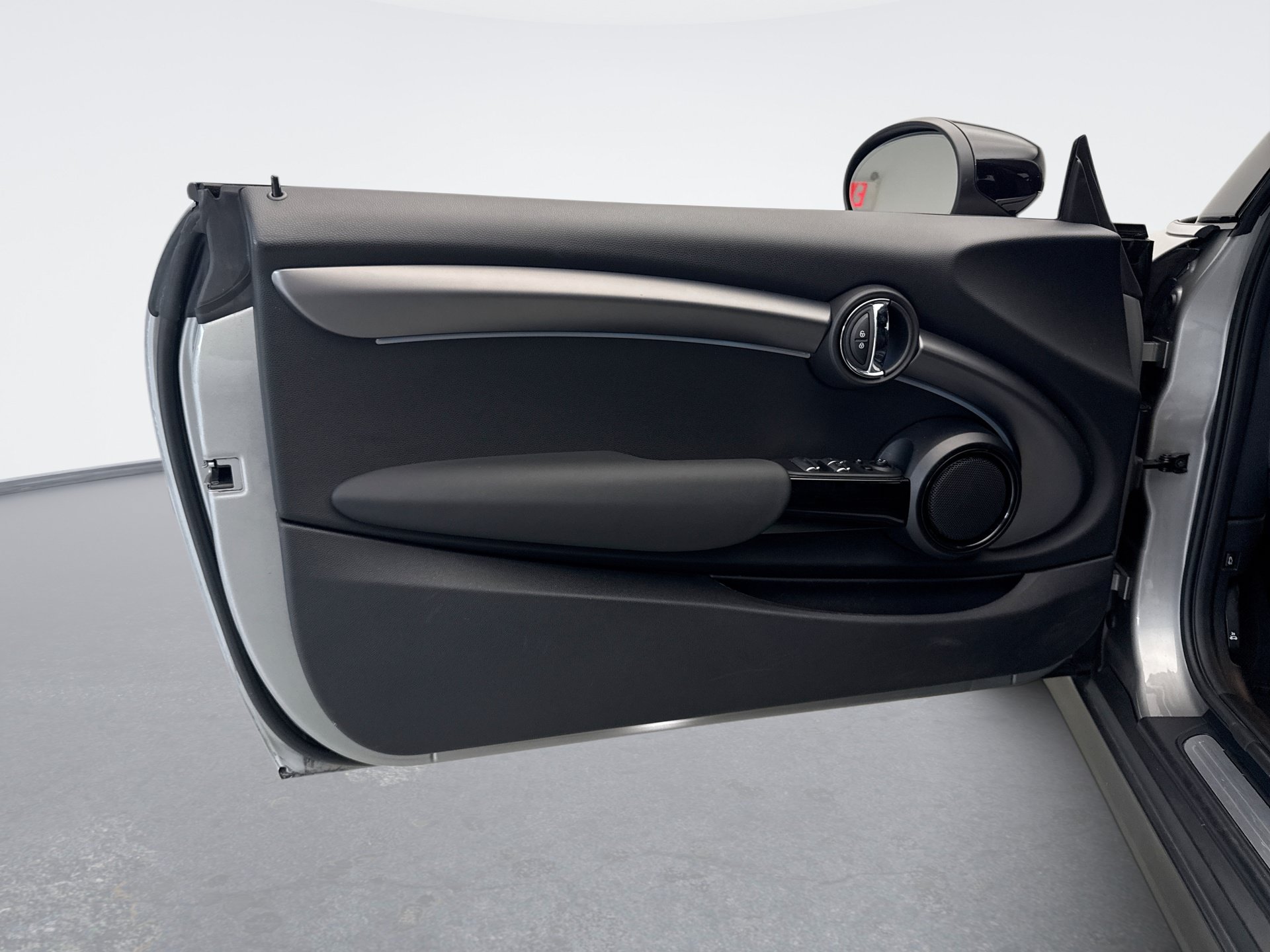 Used 2024 MINI Cooper S FWD image 9
