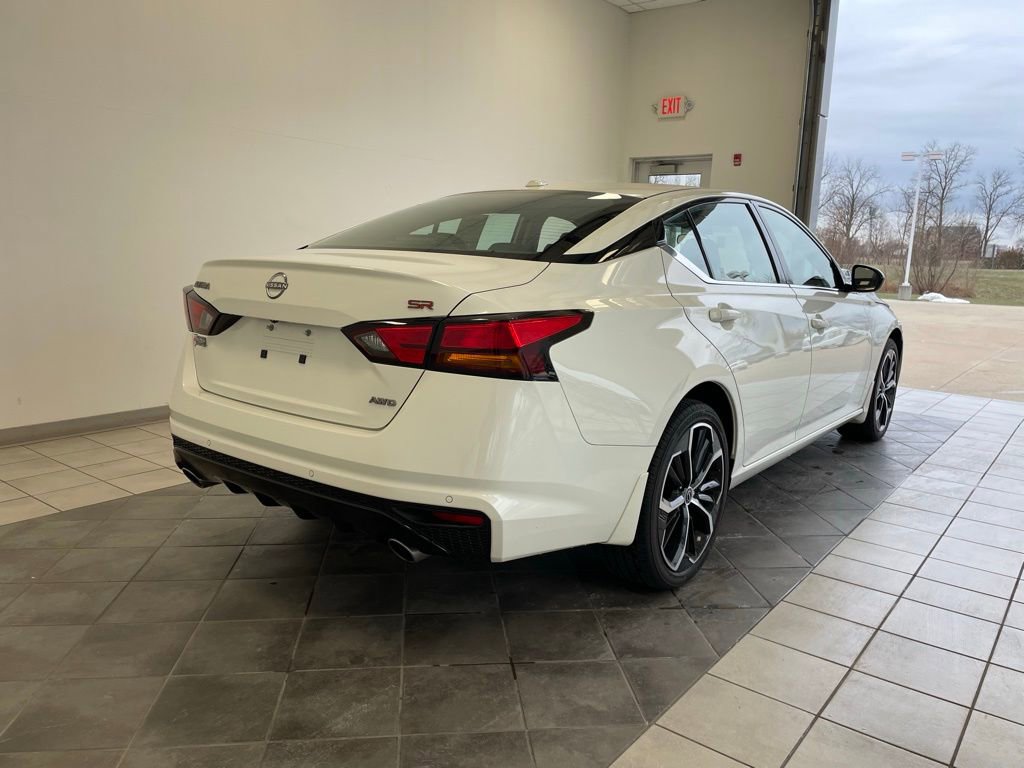 Used 2024 Nissan Altima 2.5 SR image 5
