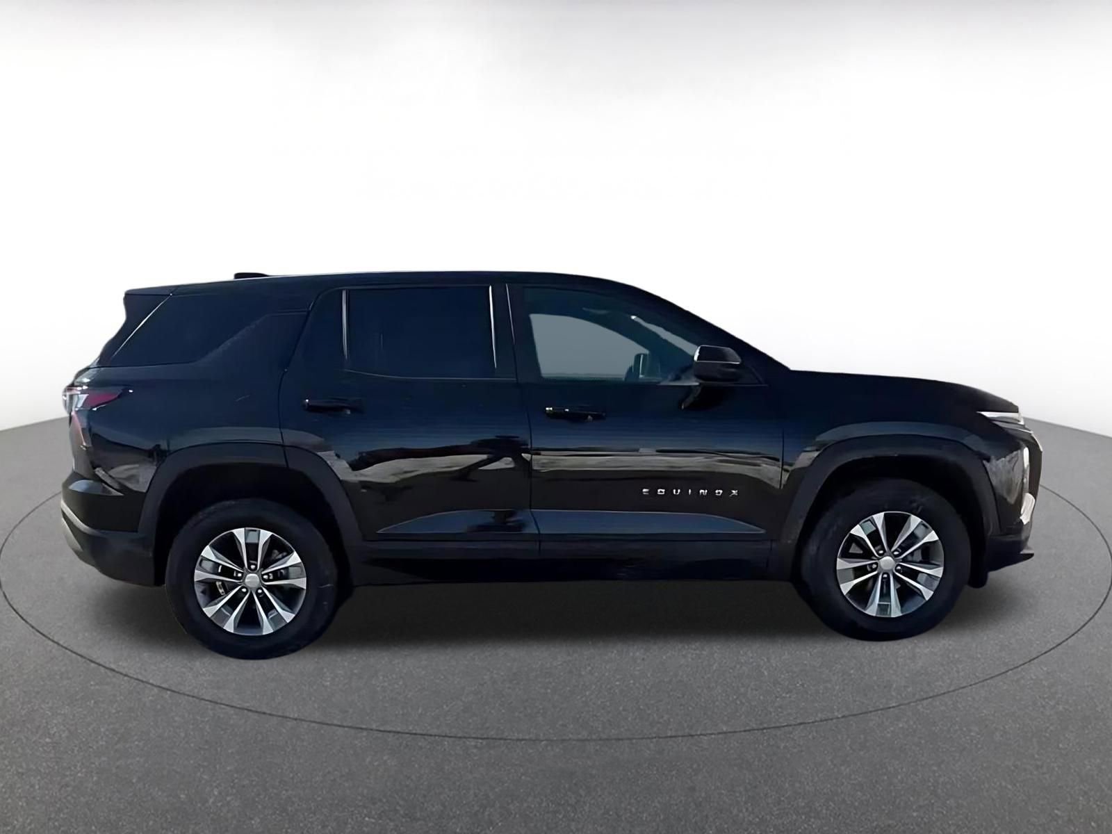 Used 2025 Chevrolet Equinox LT image 16