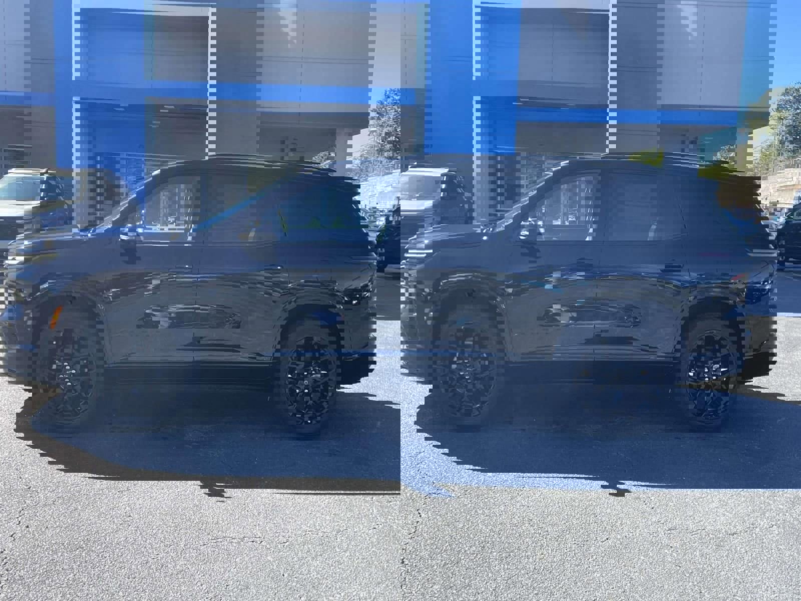 New 2026 Chevrolet Traverse RS w/ LPO, Floor Liner Package image 5