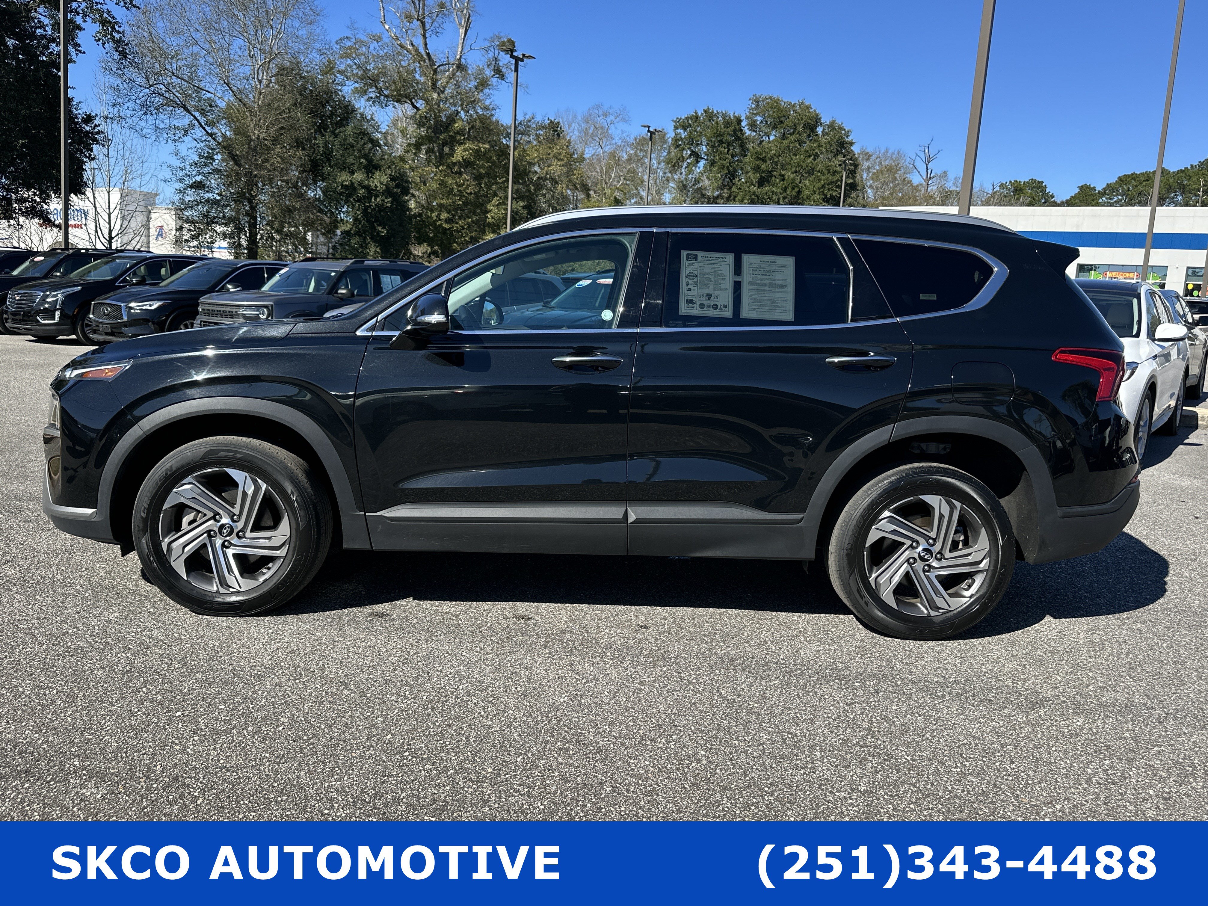 Used 2023 Hyundai Santa Fe SEL AWD/4WD image 2