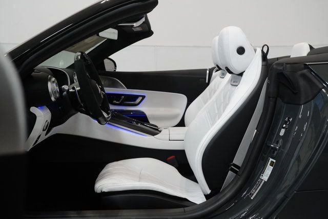 New 2025 Mercedes-Benz SL 63 AMG 4MATIC image 18