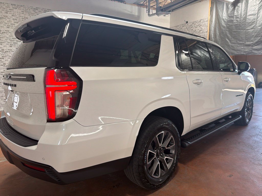 Used 2023 Chevrolet Suburban Z71 AWD/4WD image 7