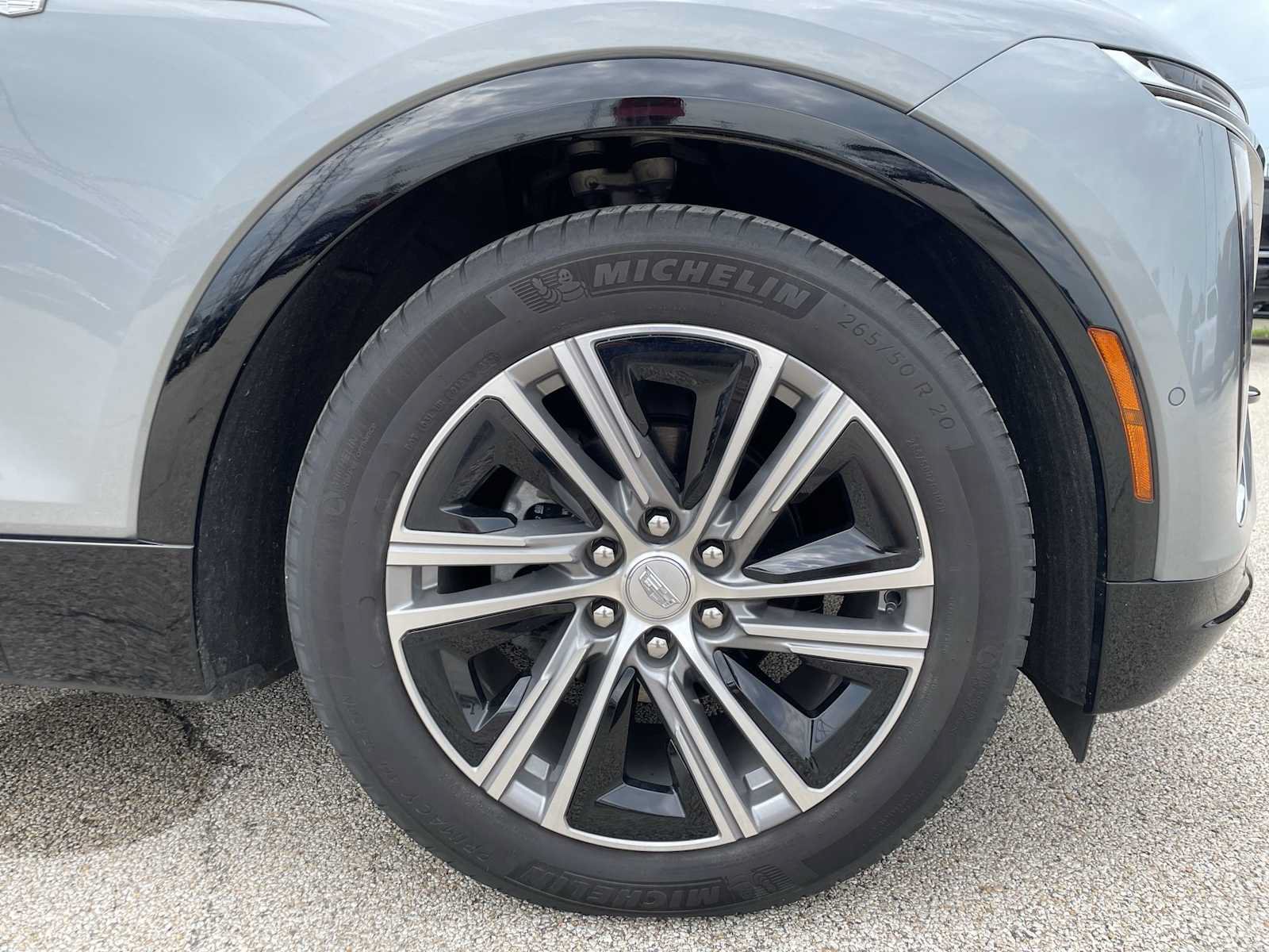 Certified 2024 Cadillac Lyriq Luxury AWD/4WD image 34