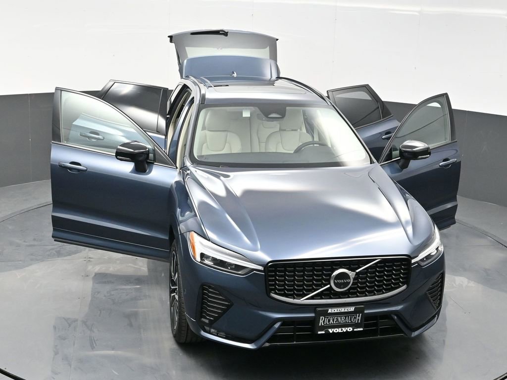 Used 2025 Volvo XC60 B5 Plus w/ Protection Package Premier image 25