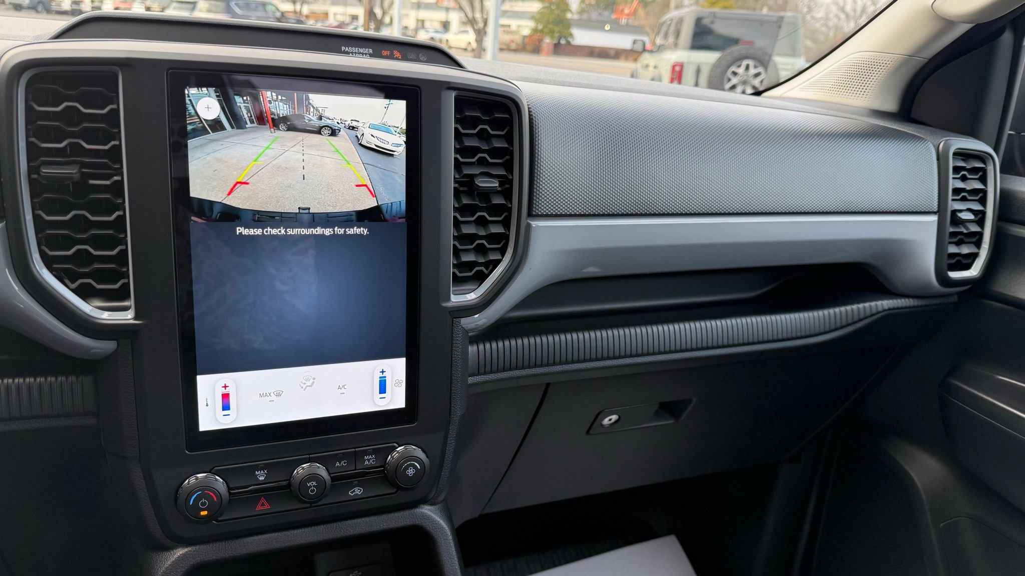 Used 2025 Ford Ranger XL w/ Trailer Tow Package image 39