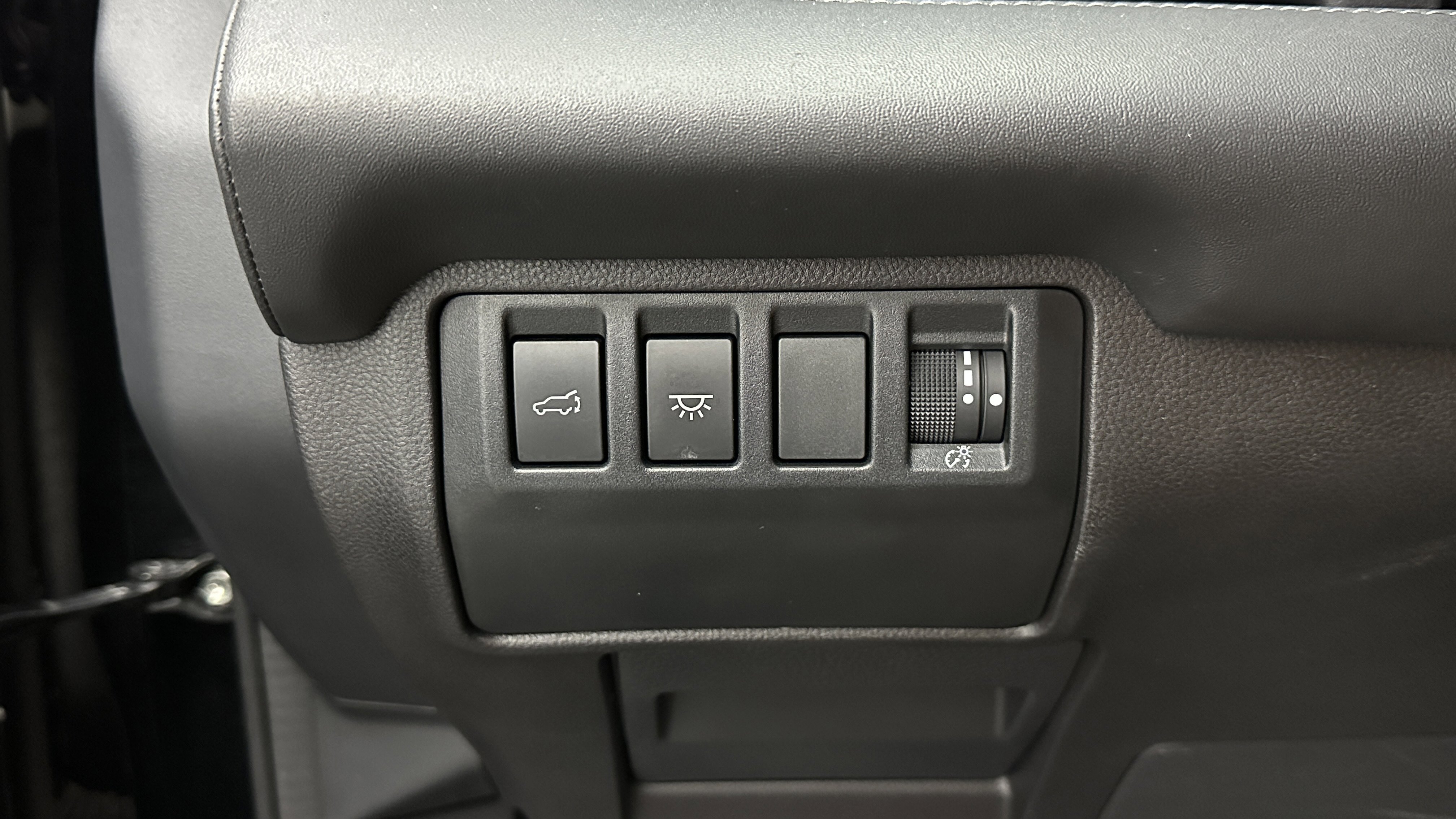 Used 2023 Subaru Ascent Limited image 23