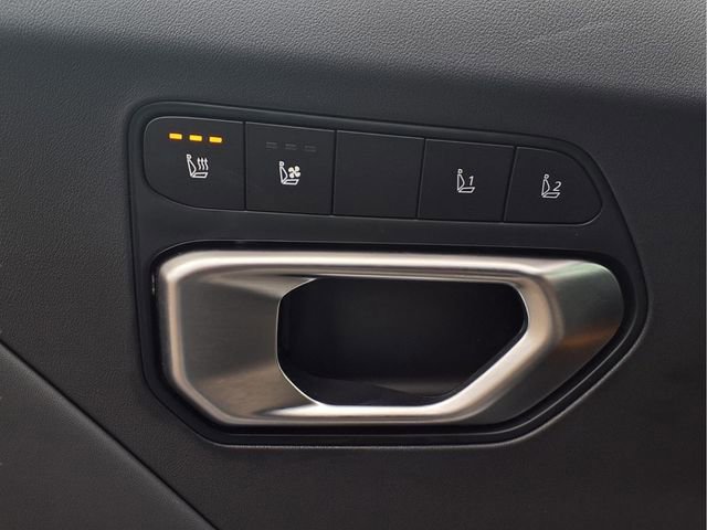 Used 2025 Kia K4 GT-Line w/ GT-Line Premium Package image 17