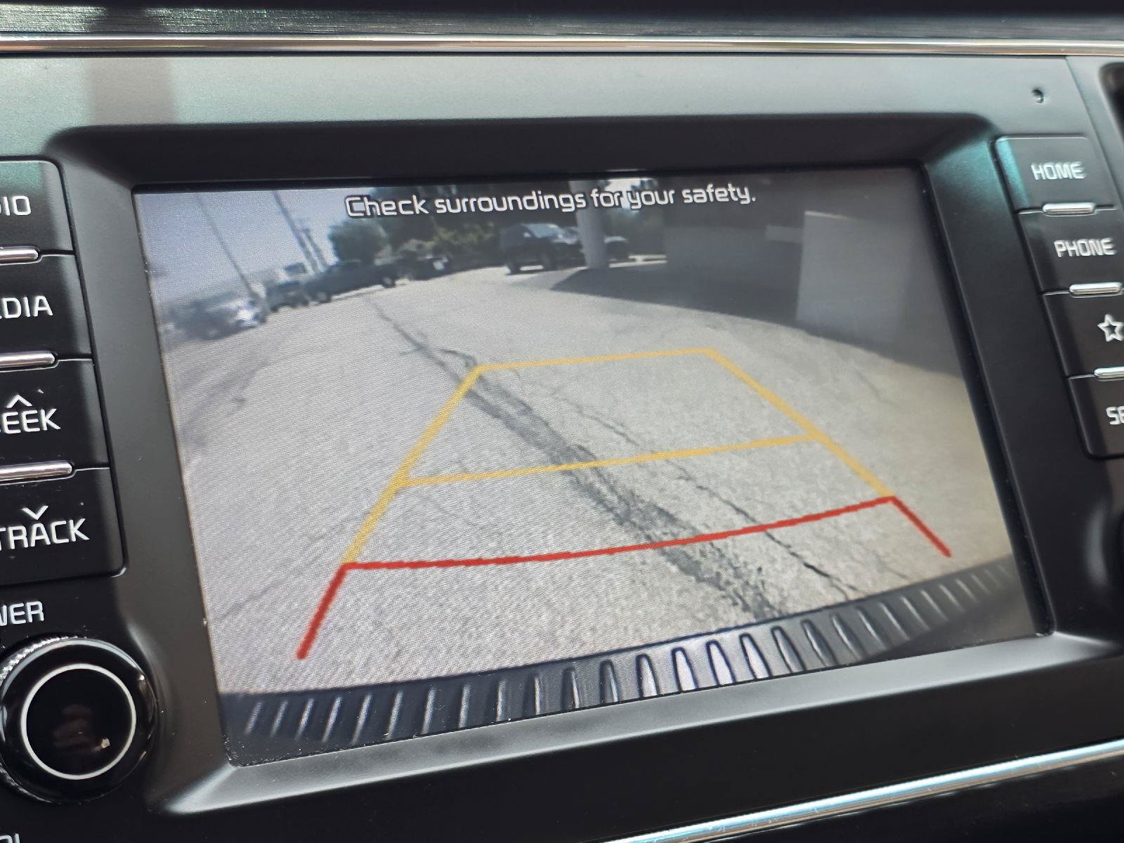 Used 2019 Kia Sedona LX FWD image 21